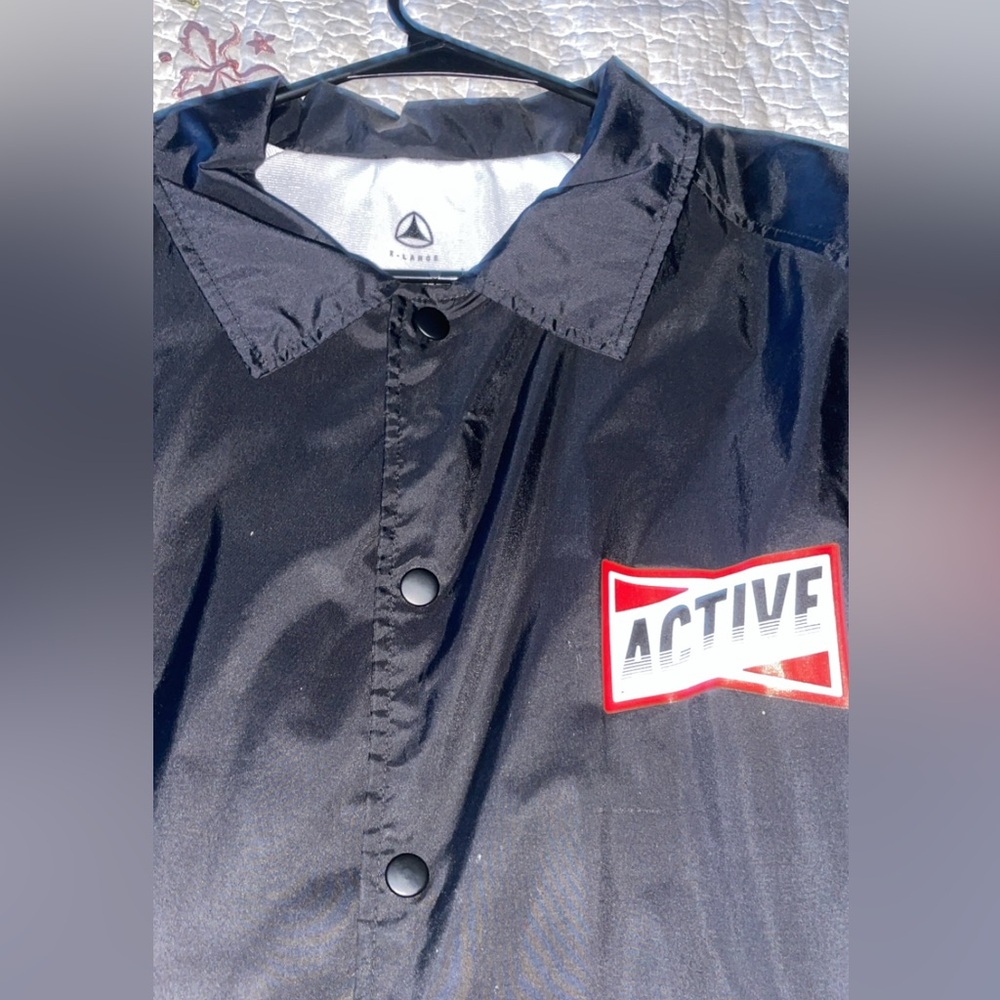 Active brand wind breaker XL